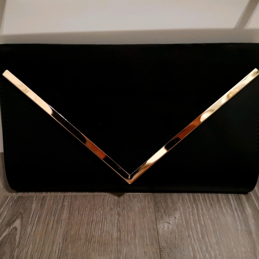 Black double texture clutch